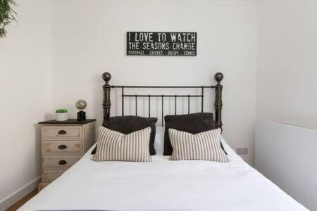 Charming Bolthole 400M To Beach Earnley Luaran gambar